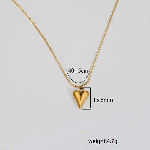Amora Necklace